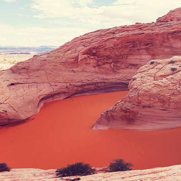 Red Sand Stone makes a perfect background for any fresh or salt water tank or aquarium as well as dry terrariums.