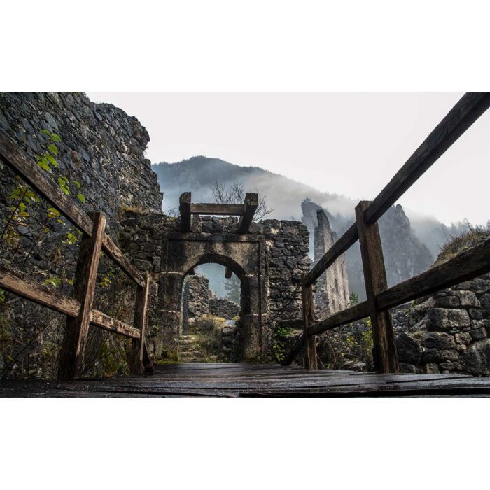 Abandoned Castle Bridge makes a perfect background for any fresh or salt water tank or aquarium as well as dry terrariums.