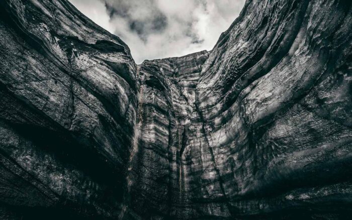 Grey Mountain Cliff makes a perfect background for any fresh or salt water tank or aquarium as well as dry terrariums.