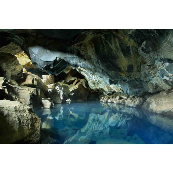 Fabulous Iceland Cave will make a perfect background for any fresh or salt water tank or aquarium as well as dry terrariums.