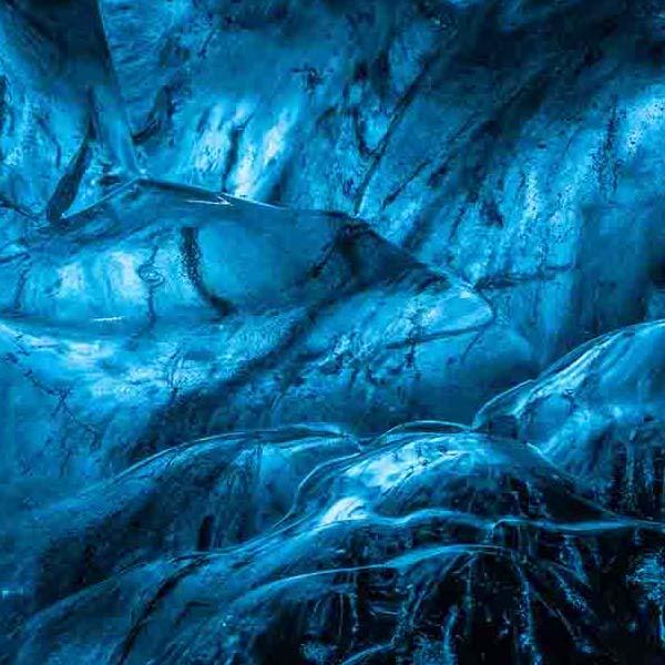 Glacier Ice Cave III will make a perfect background for any fresh or salt water tank or aquarium as well as dry terrariums.