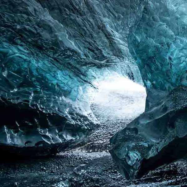 Glacier Ice Cave V will make a perfect background for any fresh or salt water tank or aquarium as well as dry terrariums.