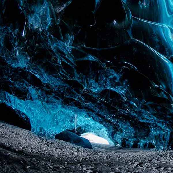 Icelandic Glacier Cave will make a perfect background for any fresh or salt water tank or aquarium as well as dry terrariums.