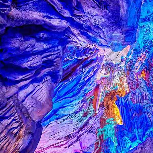 Reed Flute Cave will make a perfect background for any fresh or salt water tank or aquarium as well as dry terrariums.