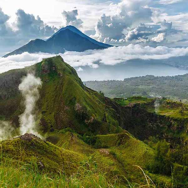 Active Indonesian Volcano V will make a perfect background for any fresh or salt water tank or aquarium as well as dry terrariums.