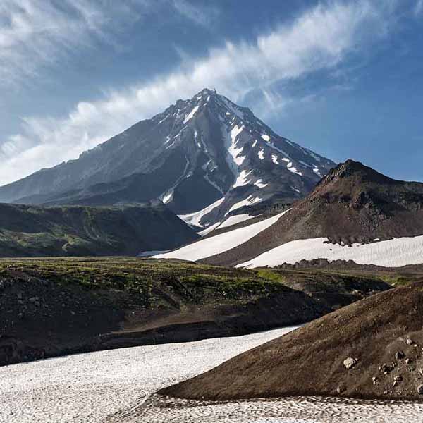 Active Koryaksky Volcano will make a perfect background for any fresh or salt water tank or aquarium as well as dry terrariums.