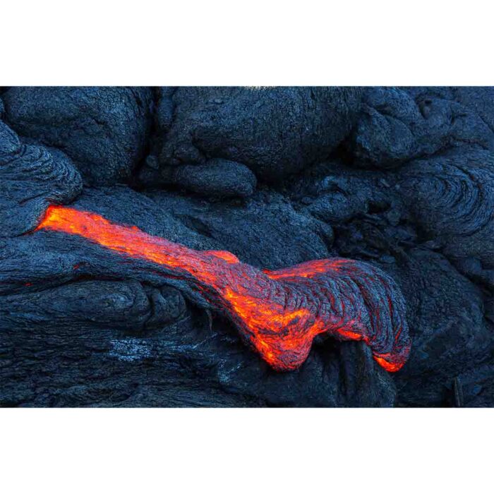 Active Lava Volcano XI will make a perfect background for any fresh or salt water tank or aquarium as well as dry terrariums.