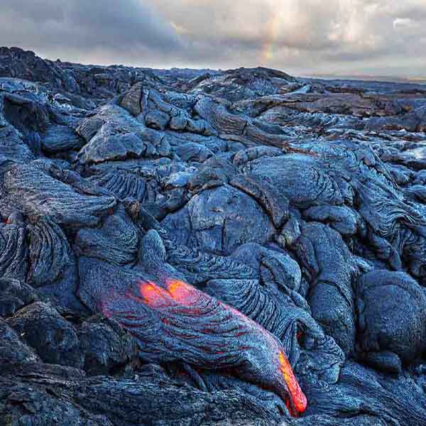 Active Lava Volcano IV will make a perfect background for any fresh or salt water tank or aquarium as well as dry terrariums.