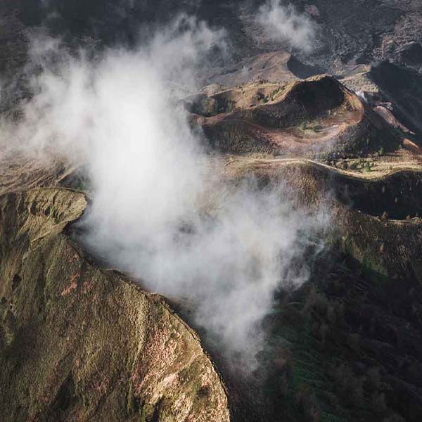 Bali Volcano Caldera will make a perfect background for any fresh or salt water tank or aquarium as well as dry terrariums.