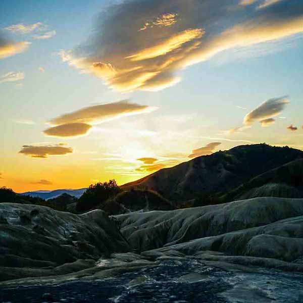 Buzau Mud Volcano will make a perfect background for any fresh or salt water tank or aquarium as well as dry terrariums.