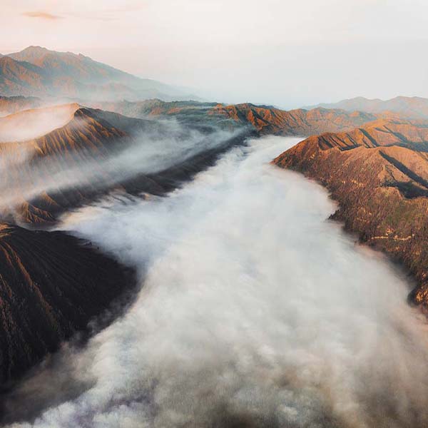 Cloudy Indonesian Volcano will make a perfect background for any fresh or salt water tank or aquarium as well as dry terrariums.