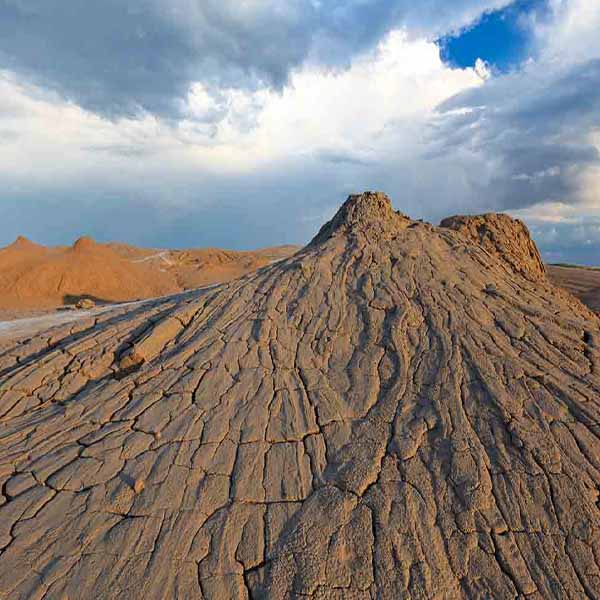 Cloudy Mud Volcano will make a perfect background for any fresh or salt water tank or aquarium as well as dry terrariums.