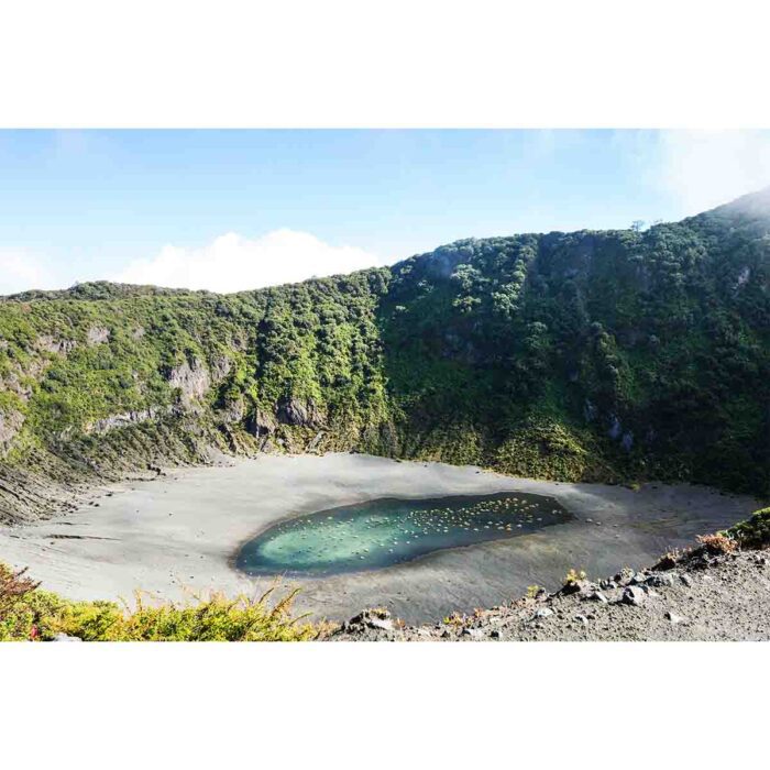 Hikers Dream Volcano will make a perfect background for any fresh or salt water tank or aquarium as well as dry terrariums.