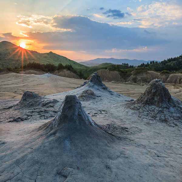 Romania Mud Volcano IV will make a perfect background for any fresh or salt water tank or aquarium as well as dry terrariums.