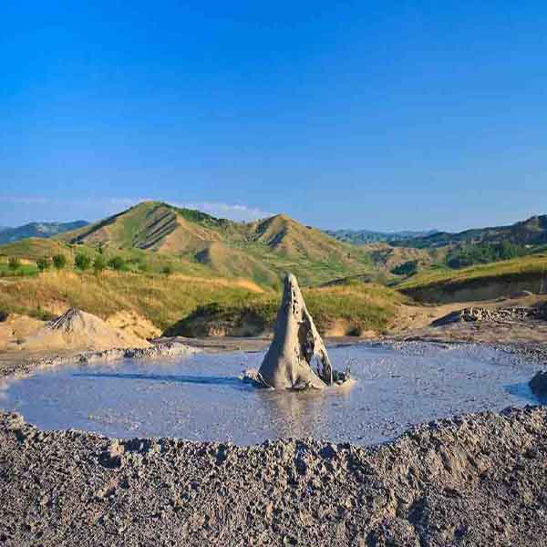 Romania Mud Volcano V will make a perfect background for any fresh or salt water tank or aquarium as well as dry terrariums.