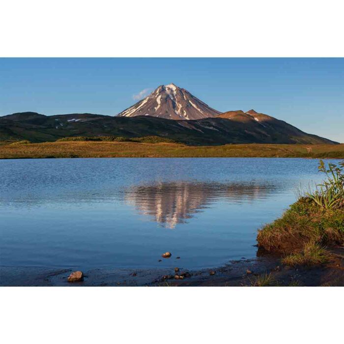 Stunning Volcano Landscape will make a perfect background for any fresh or salt water tank or aquarium as well as dry terrariums.