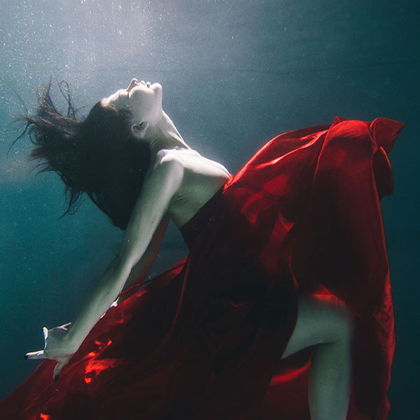 Woman In Red will make a perfect background for any fresh or salt water tank or aquarium as well as dry terrariums.