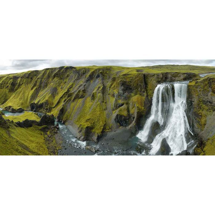 Fagrifoss Moss Waterfall will make a perfect background for any fresh or salt water tank or aquarium as well as dry terrariums.