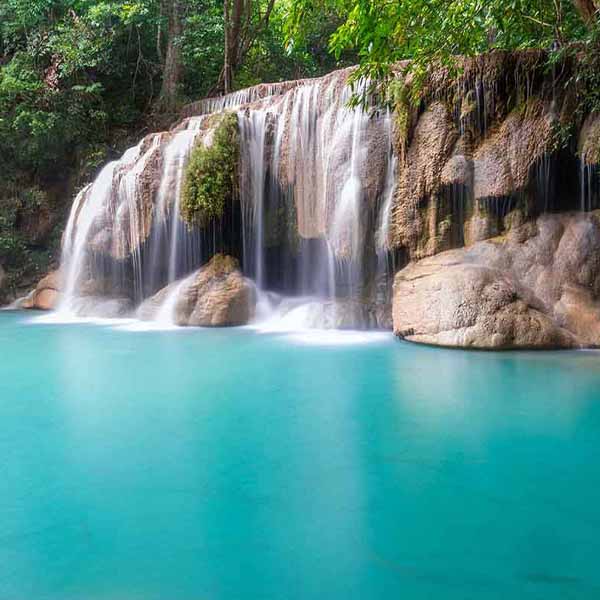 Light Blue Waterfall will make a perfect background for any fresh or salt water tank or aquarium as well as dry terrariums.